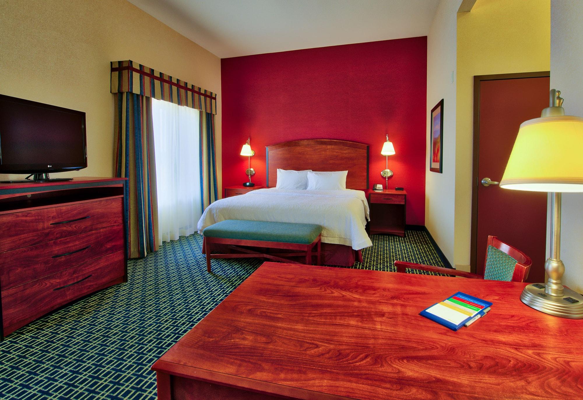 Hampton Inn & Suites Ridgecrest Bagian luar foto